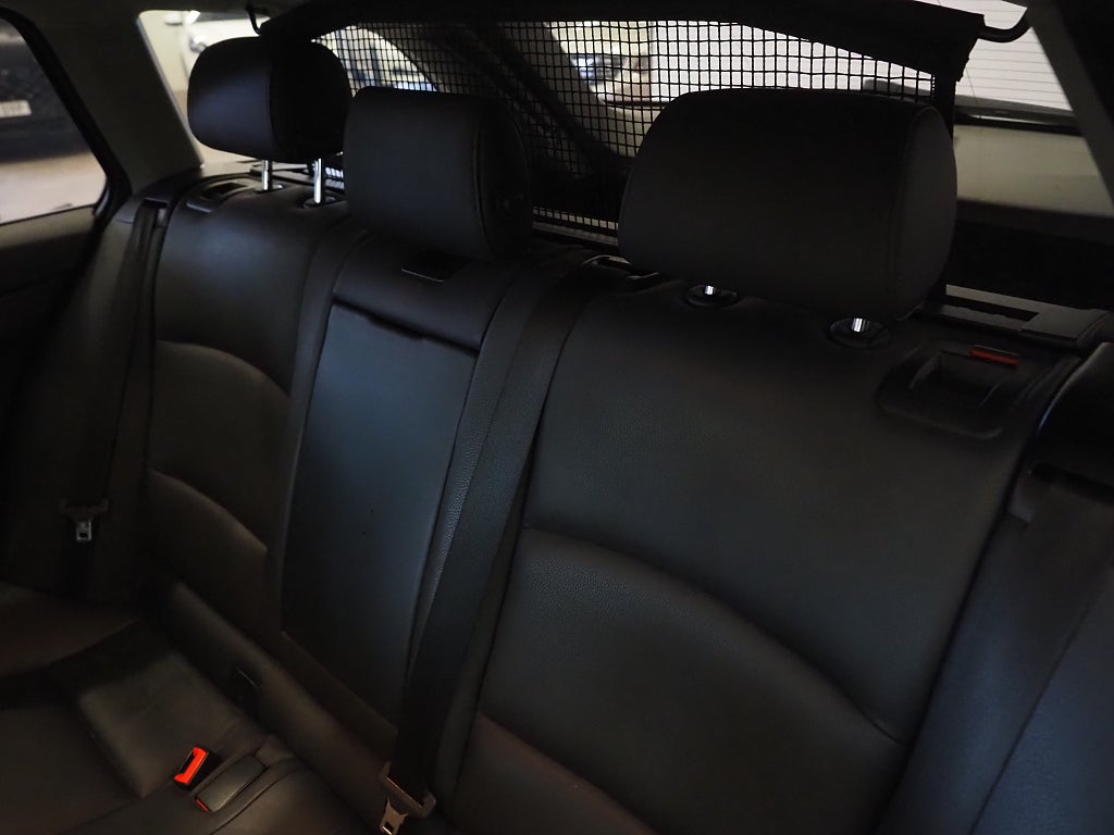 BMW 520d xDrive Touring Aut Navi Pro Kamera Drag M-Värm Läder 2017