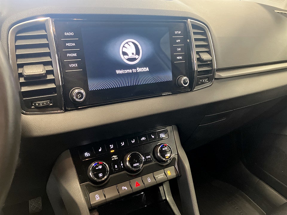 Bild på Skoda Karoq Ambition 1.0 TSI 115hk P-SENSORER DRAG