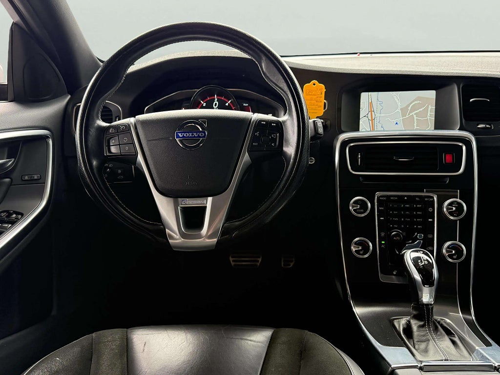 Volvo V60 D4 Geartronic R-Design  - miniatyr 11