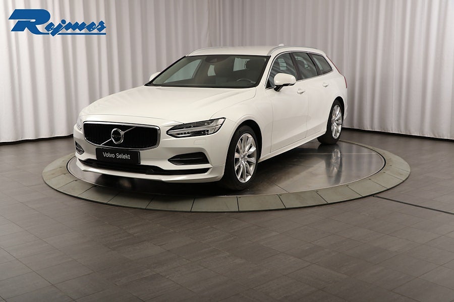Volvo V90 D3 AWD Momentum Edition/Dragkrok/Navi