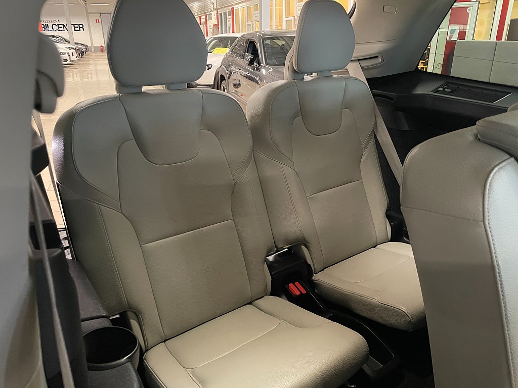 Volvo XC90 Recharge T8 AWD R-Design 7 Säten Plus Dark