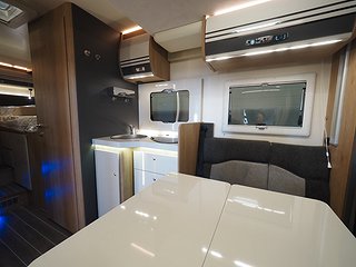 Husbil-halvintegrerad Ci Elliot 87 XT GO 8 av 22