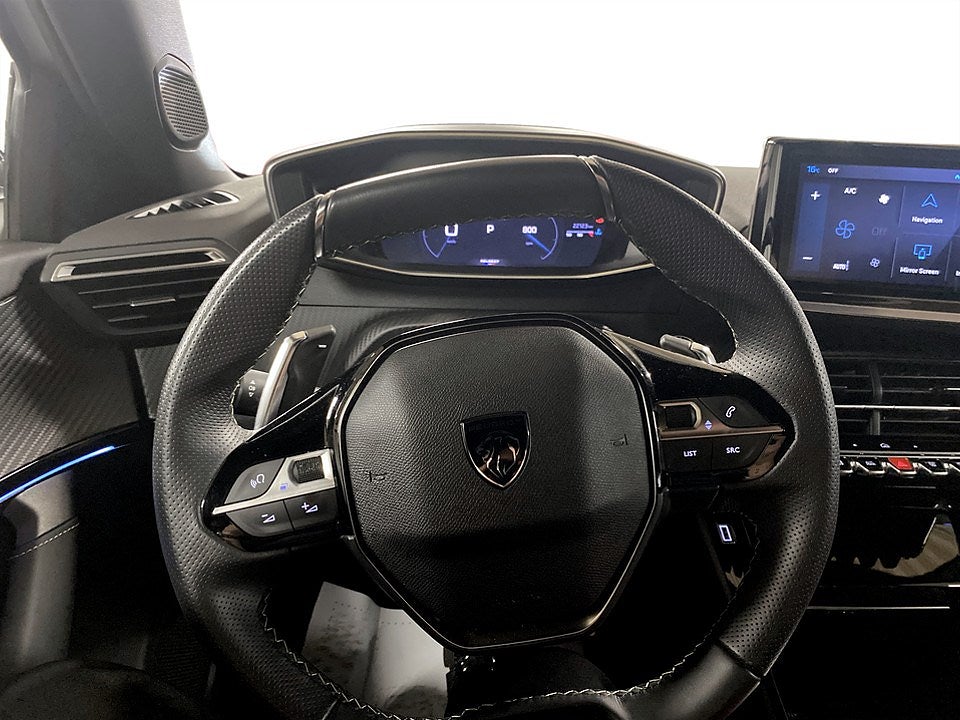 Bild på Peugeot 2008 GT 1.2 PT 130hk Aut - B-KAMERA, CARPLAY