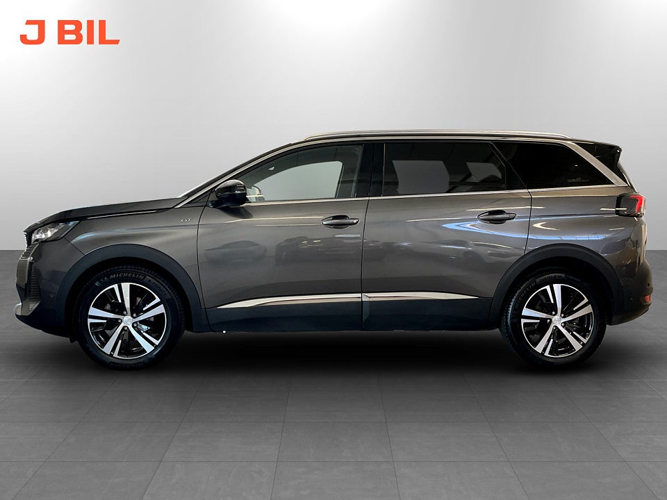 Bild på Peugeot 5008 GT 1.2 PT 130hk Aut 7-SITS B-KAMERA CARPLAY