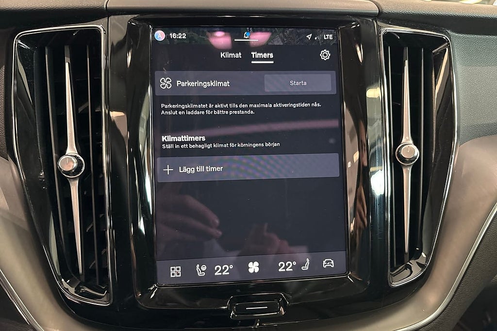 Volvo XC60 Recharge T6 II Core Edition Drag Pano 360Kamera