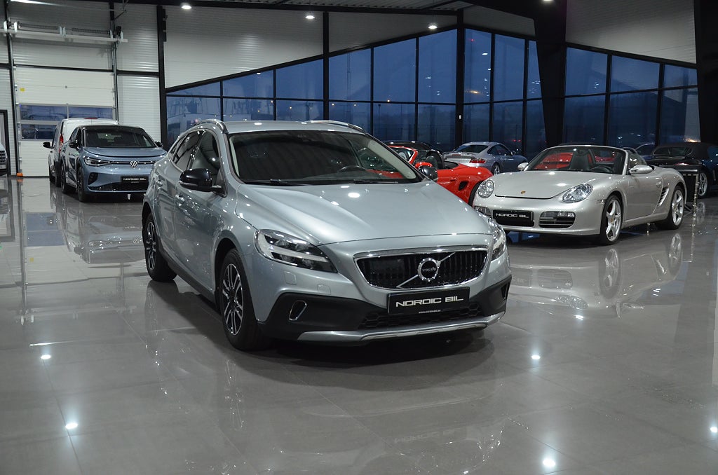 Volvo V40 Cross Country D3 Geartronic Nyservad VoC D-Värmare