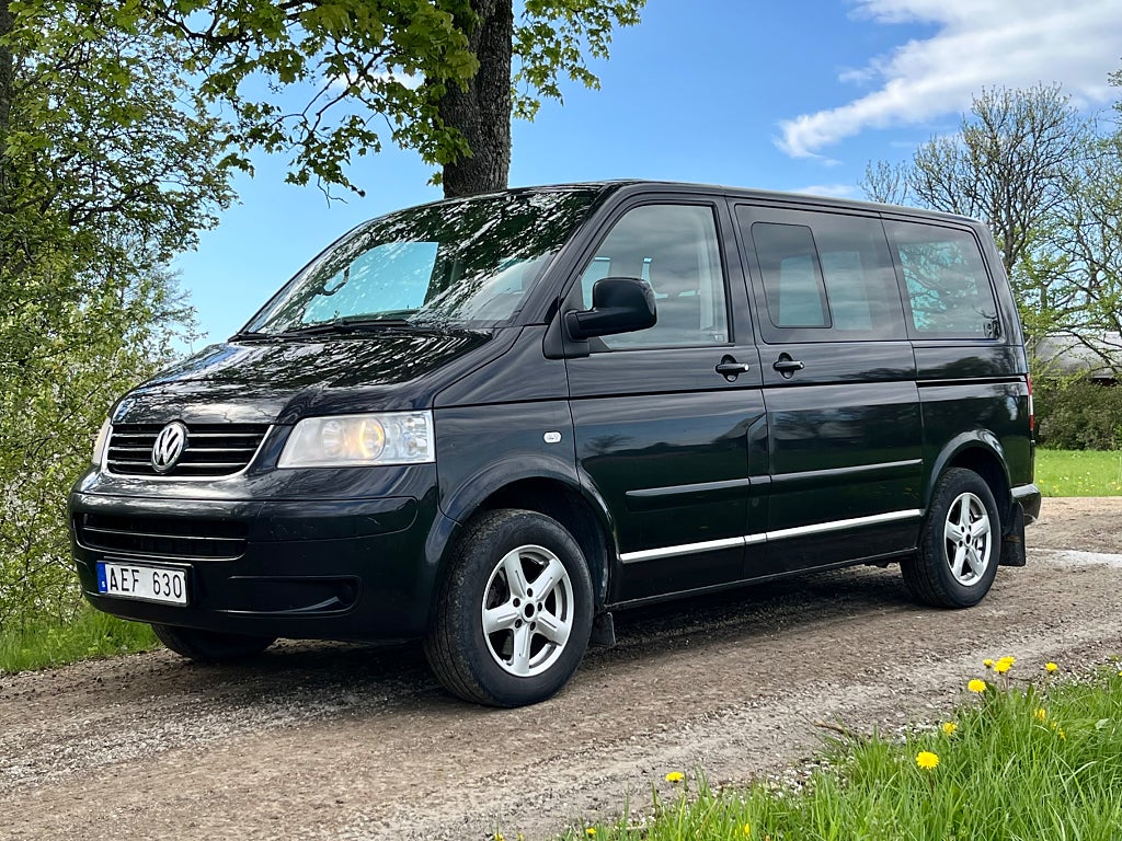 Volkswagen Multivan 2.5 TDI DPF 10v Comfortline (Campingpaket)