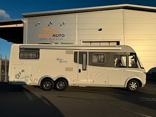 Husbil-integrerad LMC Grand Explorer I800 AUT 180HK 1 av 27