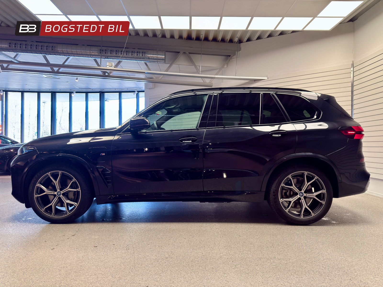 BMW X5 xDrive 50e 490hk Business Edt M Sport|Drag|Innovation 2025 - miniatyr 4