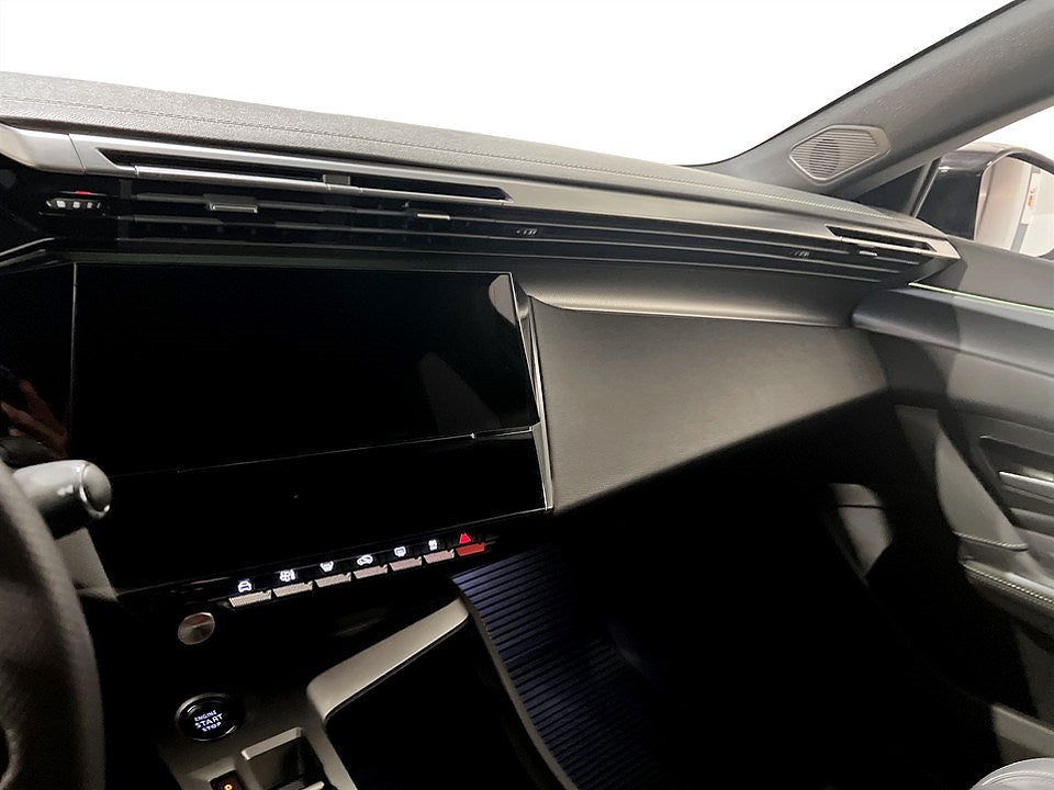 Bild på Peugeot 308 5D GT 1.2 PT 130hk Aut - B-KAMERA,ELSTOL,NAV