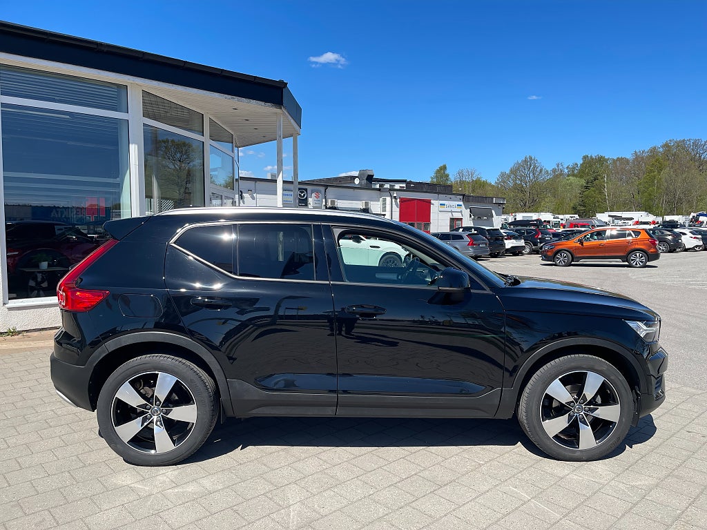 Volvo XC40 D3 Momentum manuell 150 hk
