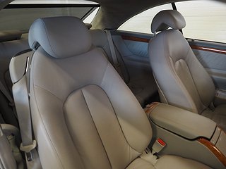 Sportkupé Mercedes-Benz CL 12 av 27