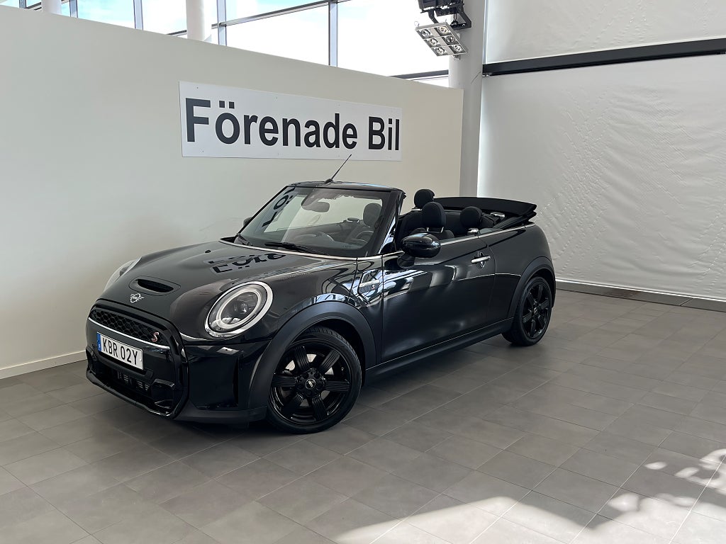 MINI Cabrio S Aut Komfortöppning PDC Bak Vindskydd