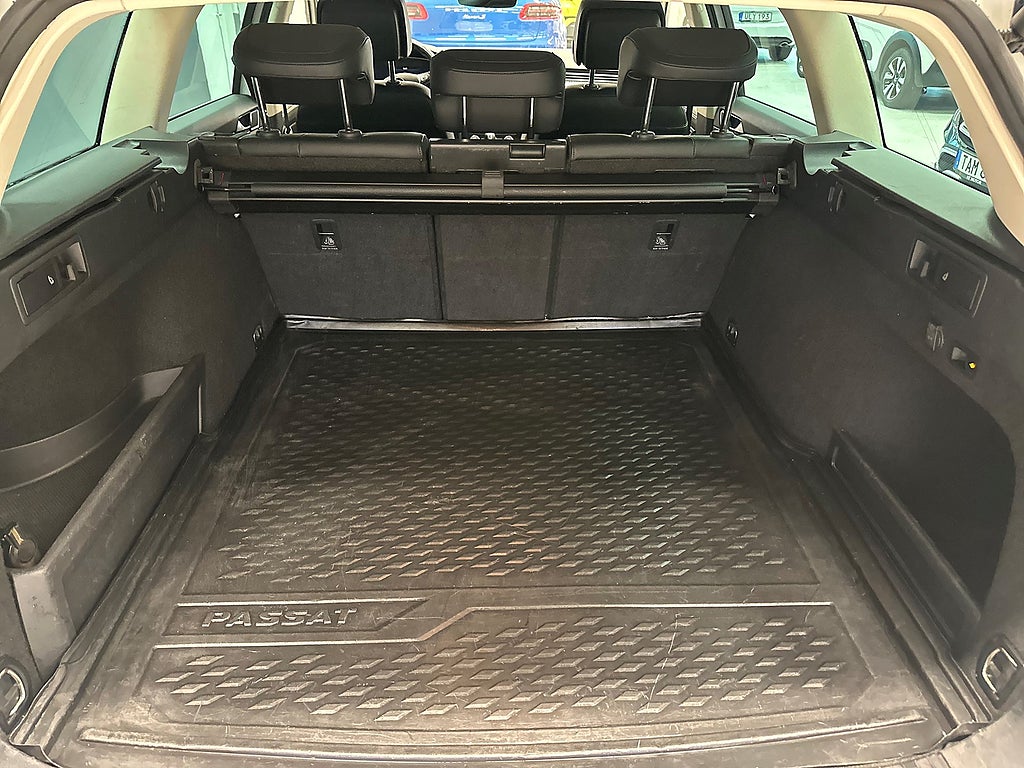 Volkswagen Passat Alltrack 2.0 TDI DPF SCR 4Motion/B-Kamera/Drag/Cockpit/Vä
