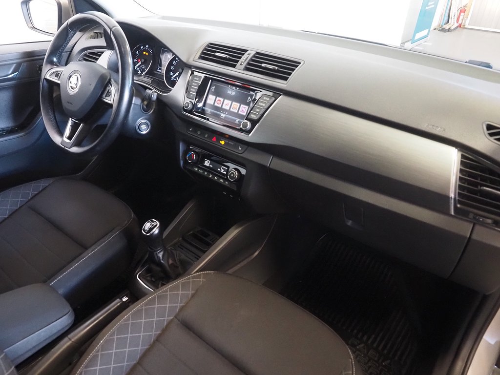 Skoda Fabia Kombi 1.0 TSI 95hk Style Dragkrok Motorvärmare 2018
