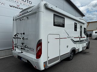 Husbil-halvintegrerad Adria Matrix Supreme 687SL 150HK 21 av 21