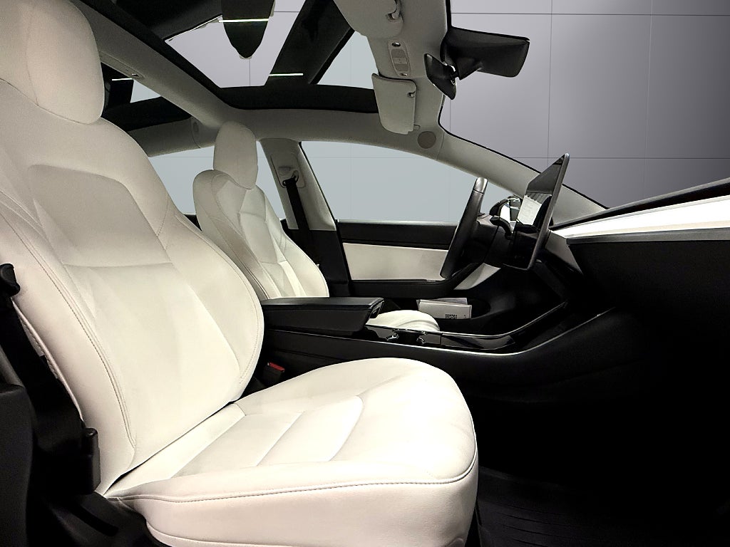 Tesla Model 3 Long Range Performance AWD Panorama 513hk 1 Ägare - miniatyr 14