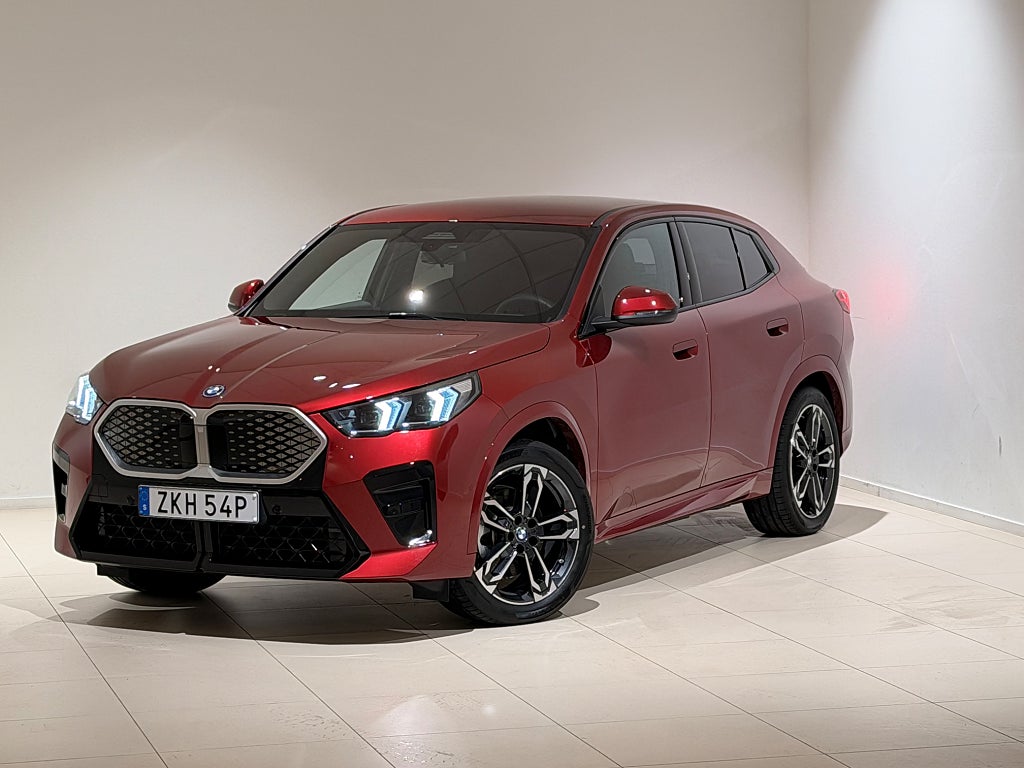 BMW iX2 xDrive 30, M-Sport, Drag, Adapt Fart, Apple CarPlay