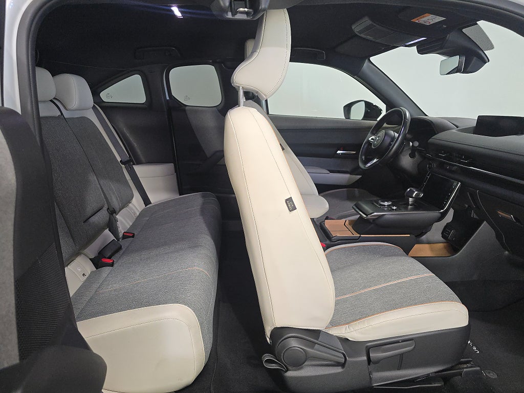 Mazda MX-30 e-Skyactiv EV | Vinterhjul, Backkamera, Fullservad MOMS
