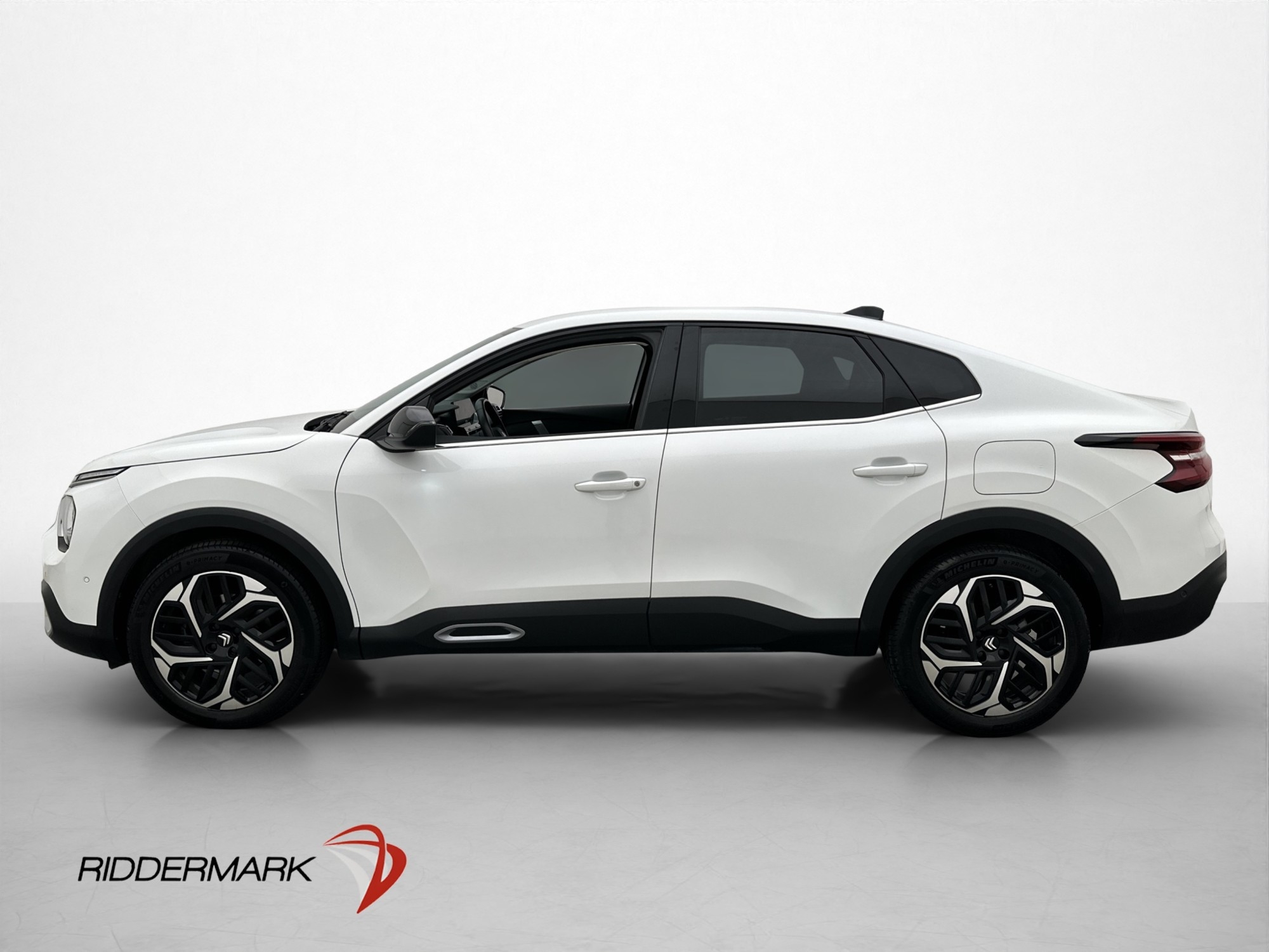 Citroen C4 X 1.2 PureTech 131hk 2023, kuva 4/10