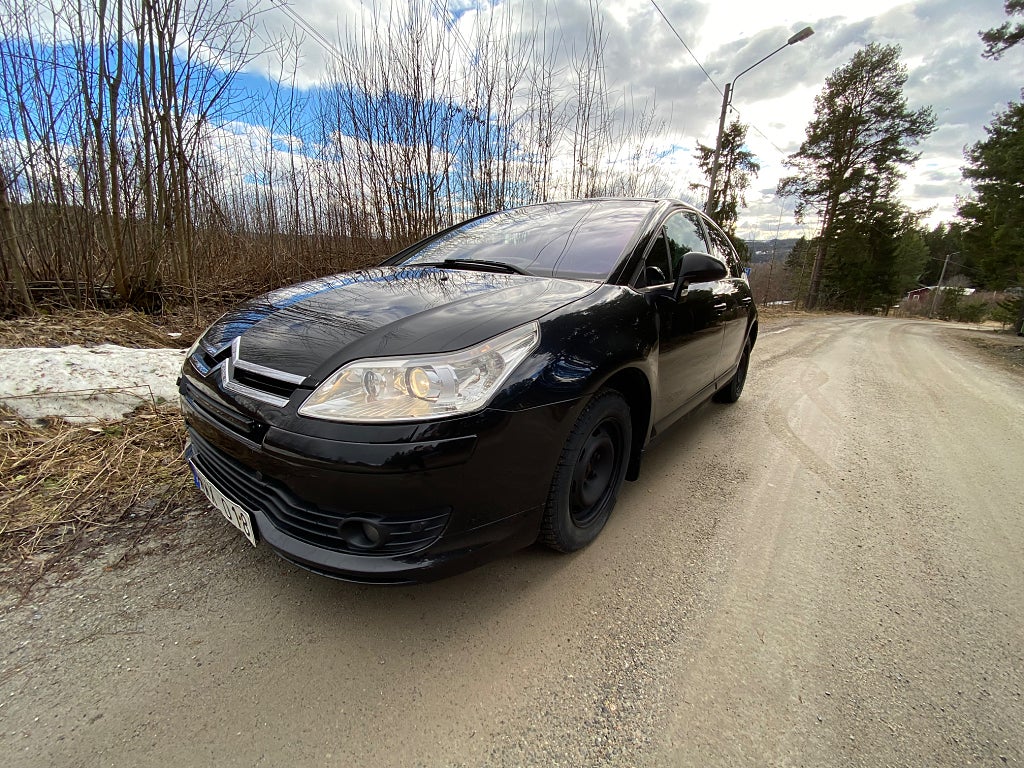 Citroën C4 2,0 VTR-Edition 136hk *MOV/Xenon/Led-Ramp/Bas/Tonade*