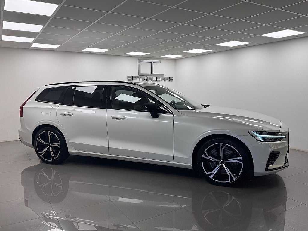Volvo V60 Recharge T6 AWD R-Design Plus Dark EDT. MOMS Leasebar bild 8