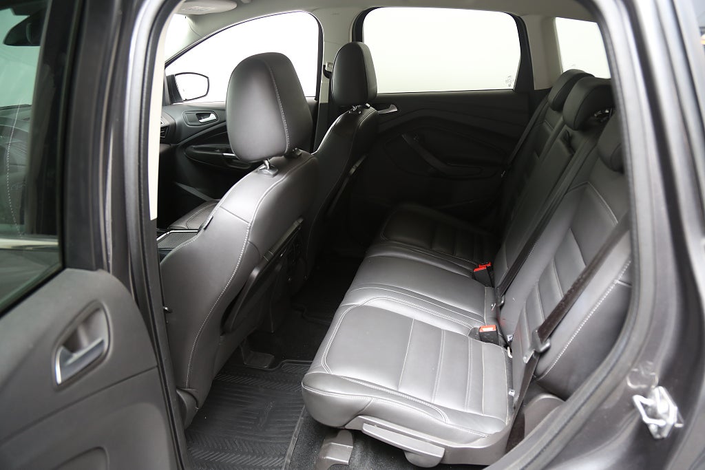 Ford Kuga 1,5 EcoBoost 182hk Titanium AWD Aut Park.värme Drag 2017
