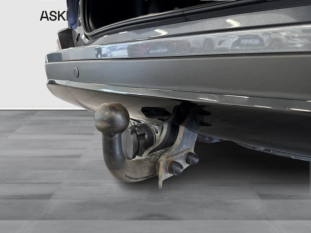 Toyota RAV4 2017 - miniatyr 12