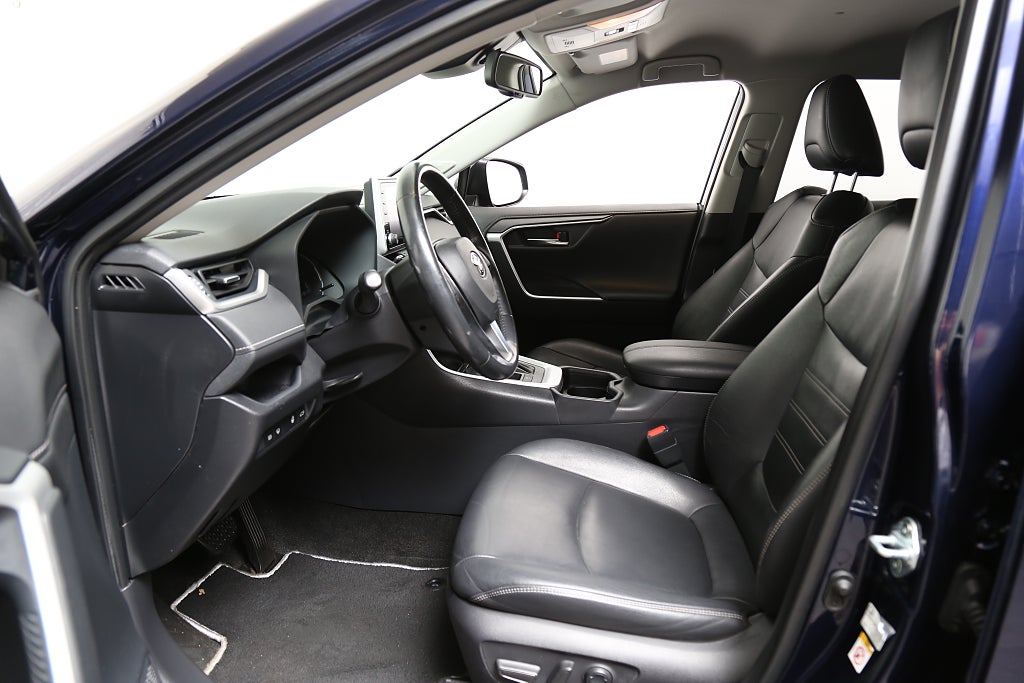 Toyota RAV4 2,5 Hybrid E-CVT Executive 2WD JBL Navi Skinn Dragkrok 2019