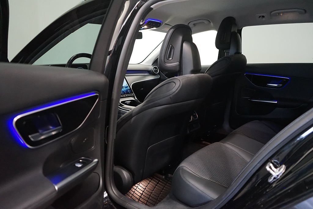 Mercedes-Benz C 300 T e 9G-T Avantgarde B-kamera Navi 313hk