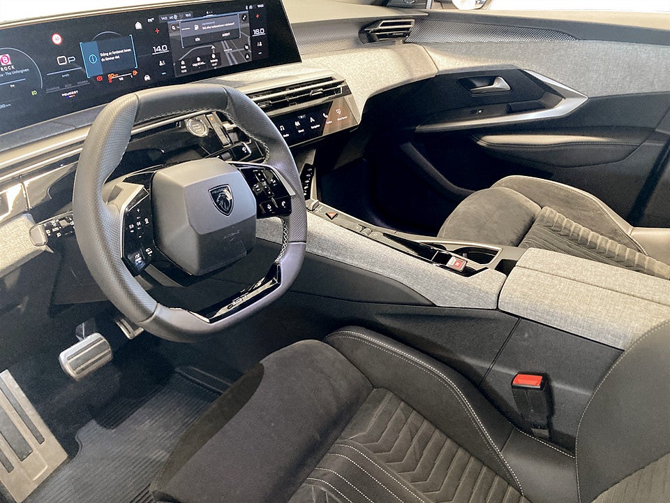 Bild på Peugeot 3008 Black Edition Ultimate+ Hybrid Aut - DEMO