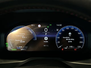 Toyota RAV4 Plug-in E-CVT X EDITION MOMS/LågMIl/Kamera/Drag/SoV – bild 17