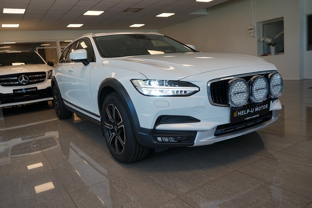 Volvo V90 Cross Country D5 AWD Momentum Plus Nyservad 235hk