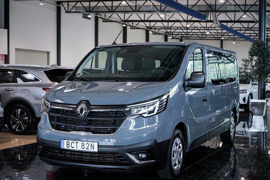 Renault Trafic Passenger L2 2.0 Blue dCi 150 | 9-Sits | LED | Manuell 