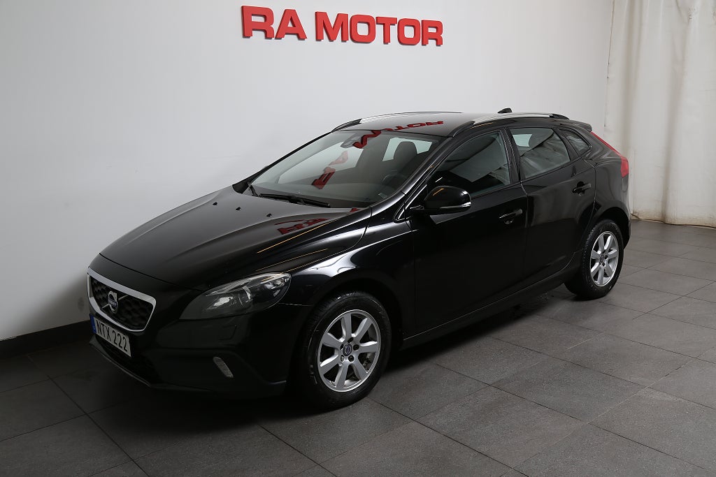 Volvo V40 Cross Country D2 Momentum BE 120hk Värmare Dragkrok 2016