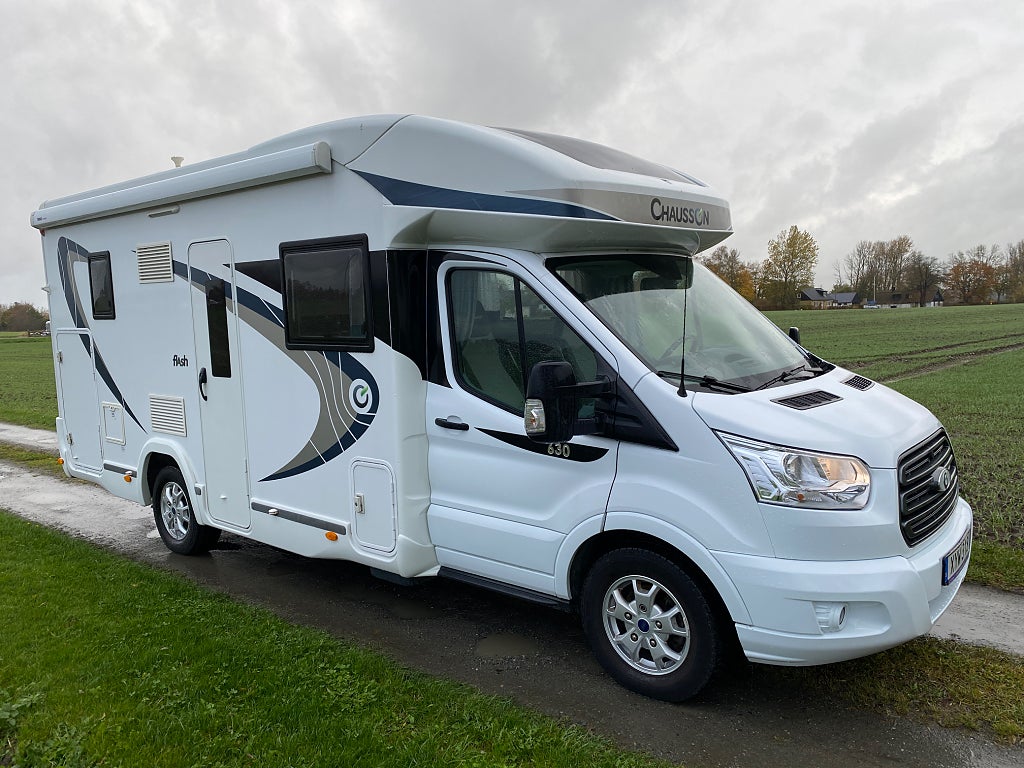 Chausson Flash 630 170hk/ Automat/ 3.300 mil/Långbäddar