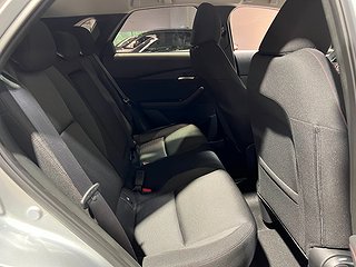 SUV Mazda CX-30 10 av 21