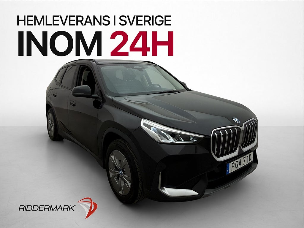 BMW iX1 xDrive30 306hk Värmare Kamera Drag CarPlay MOMS