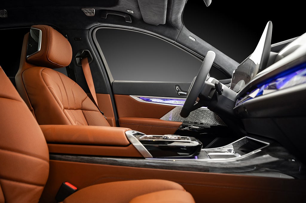 BMW i7 2023 - miniatyr 29
