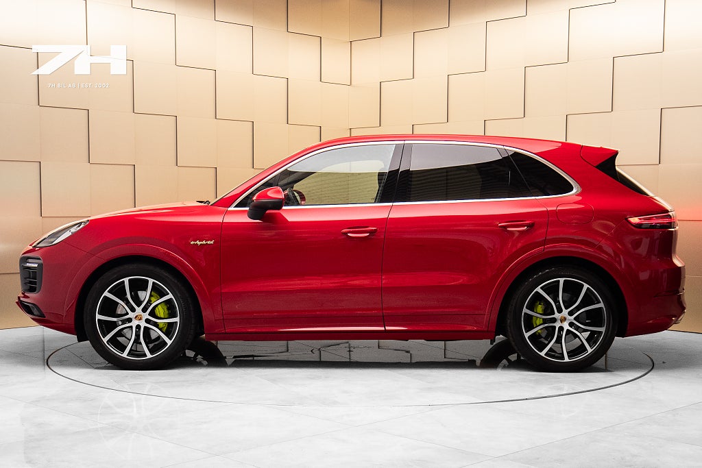 Porsche Cayenne E-Hybrid / InnoDrive / Night Vis. / Mass & Vent / HuD