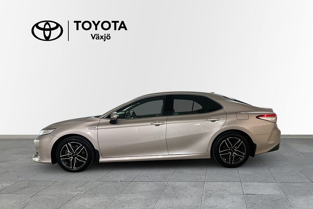 Toyota Camry Hybrid Executive Premium JBL V-hjul