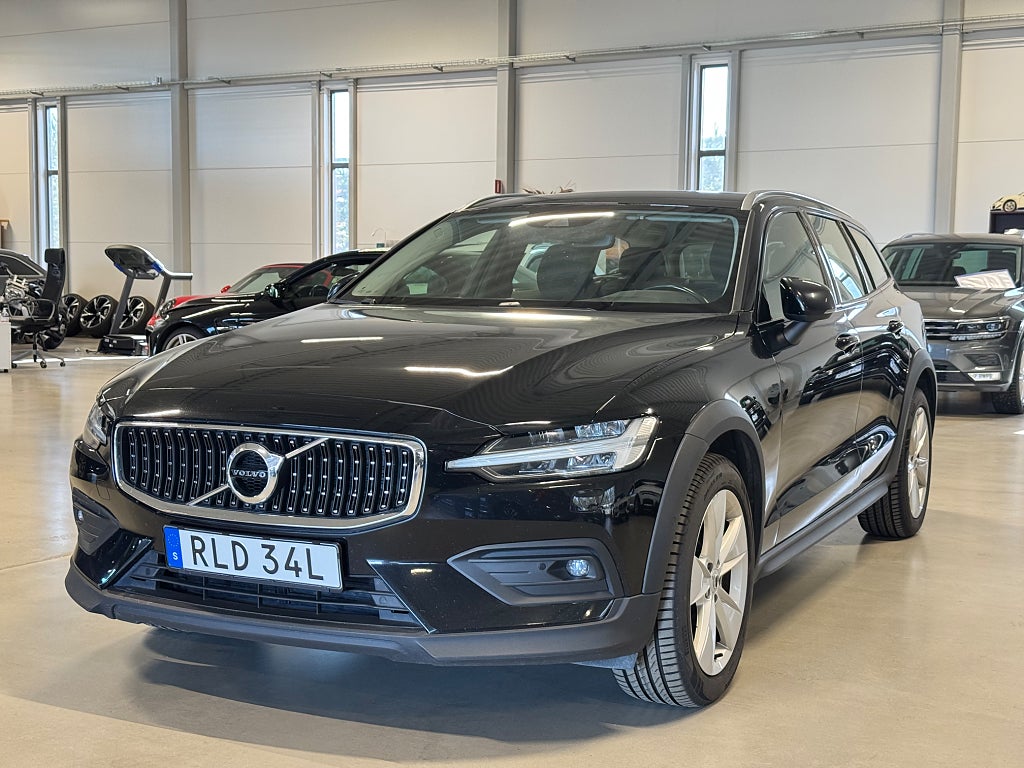Volvo V60 Cross Country B4 AWD AUT DRAG MOMS KAMERA VÄRMARE