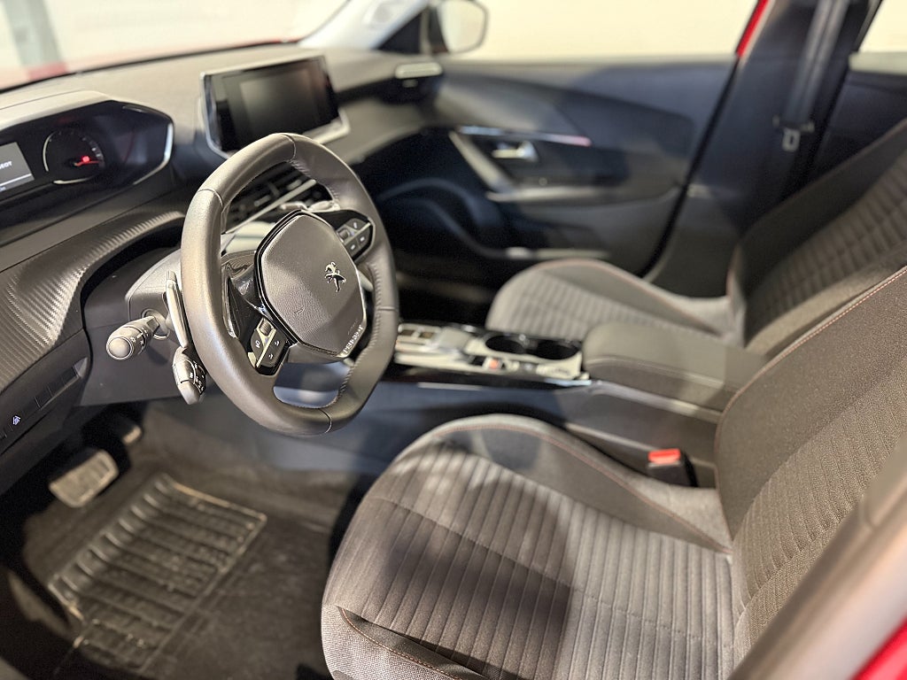 Bild på Peugeot 2008 Active Pack 1.2 PT 130hk Aut - BACKSENSORER