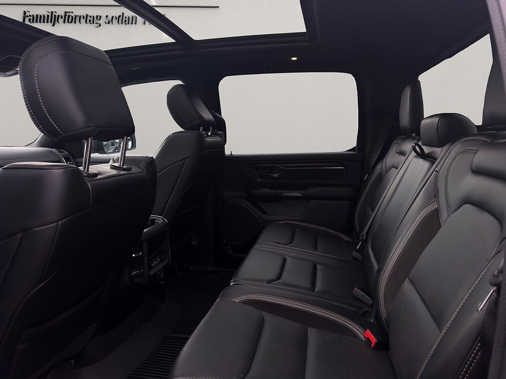 Dodge RAM Crew Cab V8 HEMI 1500 4×4 Rebel G/T Package - bild 12