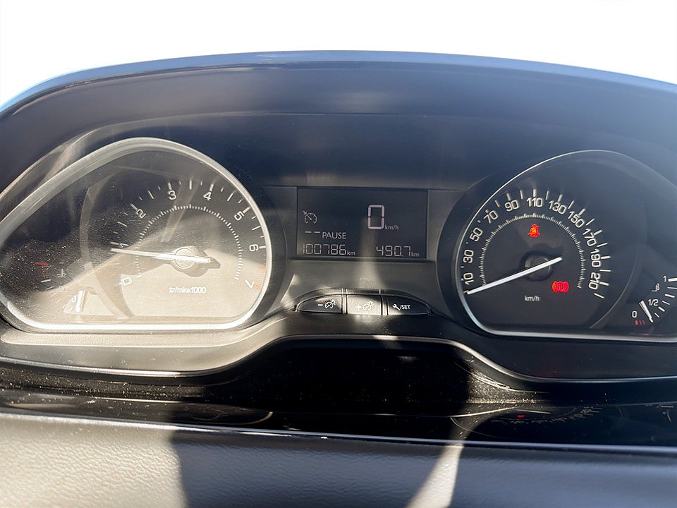 Bild på Peugeot 208 Active Style 1.2 PT 82hk KAMPANJRÄNTA 3,99%