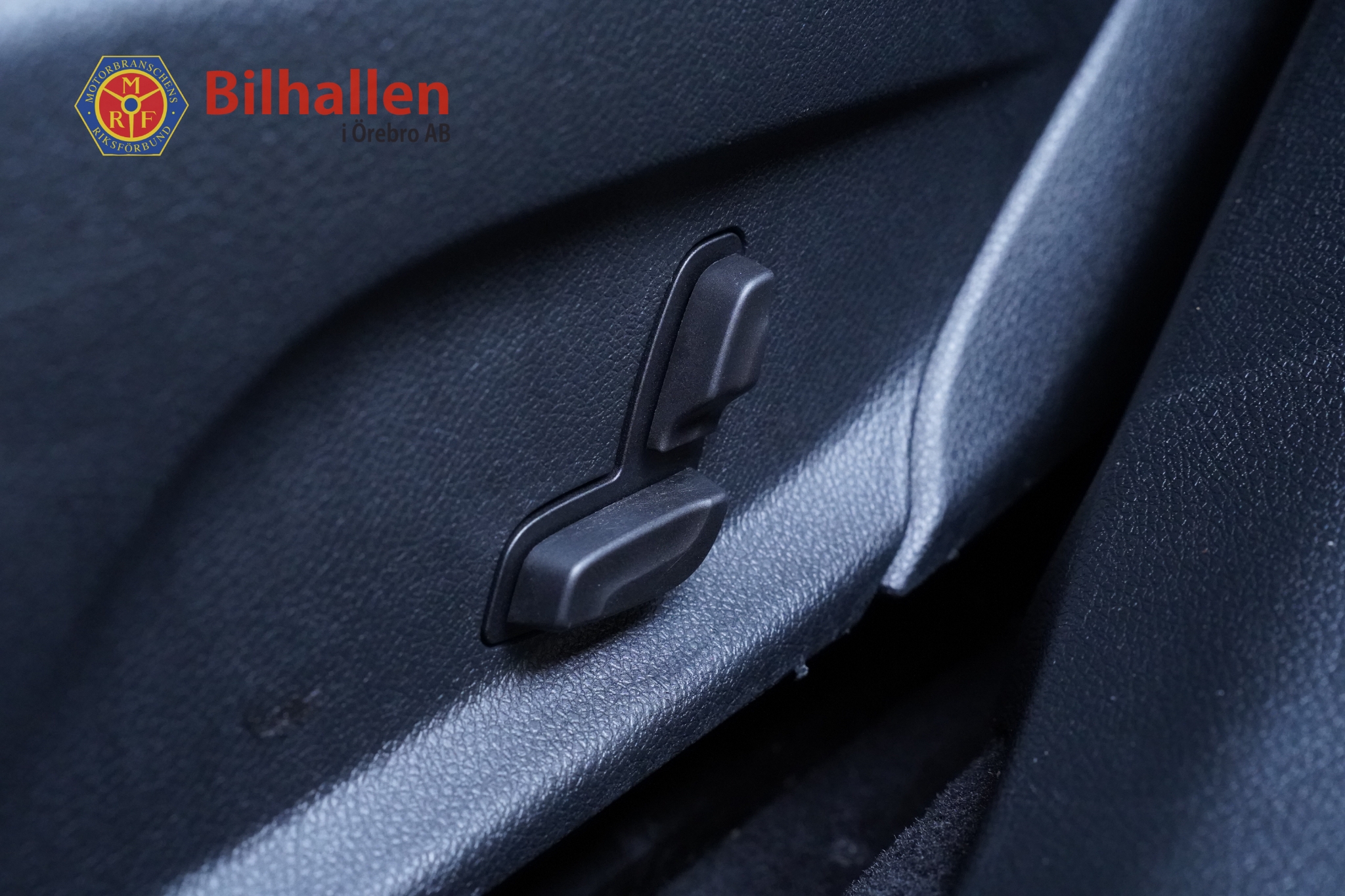 Mercedes-Benz E 220 d AMG 194HK 2019, bild 6/47