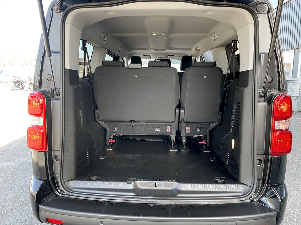 Bild på Citroën Jumpy Spacetourer PLUS BlueHDi 9-SITS Aut - OMGÅENDE LEVERANS!