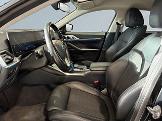 BMW i4 eDrive40 Gran Coupé Kamera Cockpit H/K Psens MOMS S&V – bild 7