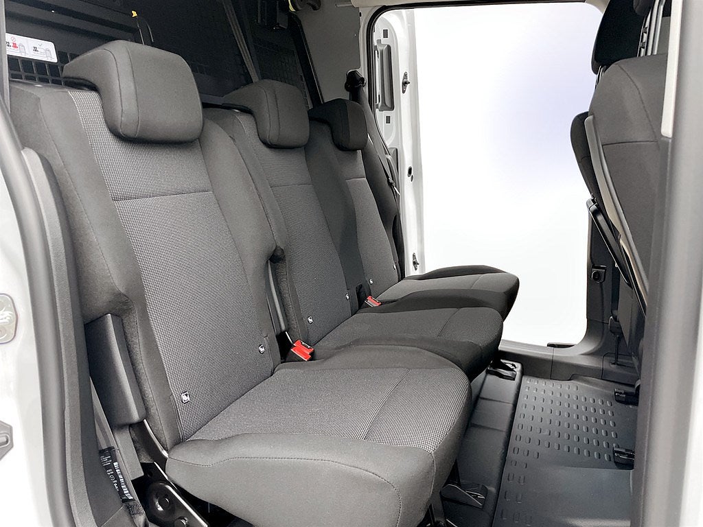 Bild på Peugeot Partner Crew Cab 1,5 BlueHDi 130hk Aut - EDITION! SERVICE & VINT