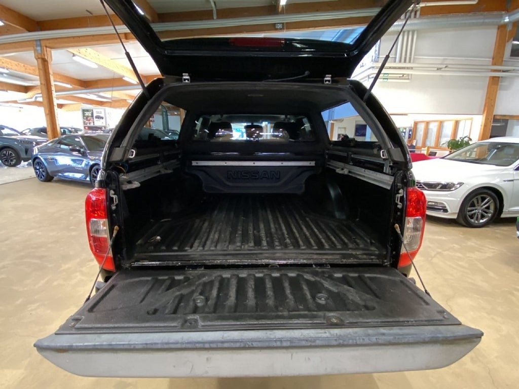 Nissan Navara Dubbelhytt 2.3 dCi 4WD Euro 6 Dieselvärmare Kåpa – bild 14